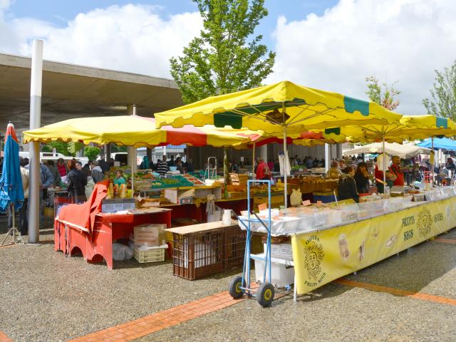 Marché place Lalaque Montauban