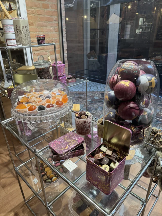 Villegnca Delicespecou@montaubantourisme 8280 Rotated