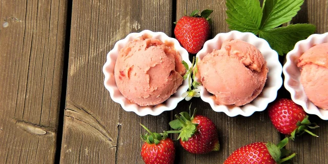 Strawberry Ice Cream@image Par Silvia De Pixabay
